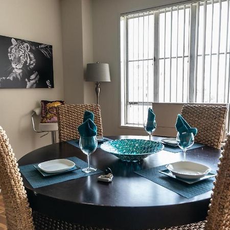 Spacious Charming Condo With Great Views Near The Grove Los Angeles Exteriér fotografie