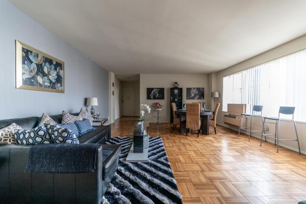 Spacious Charming Condo With Great Views Near The Grove Los Angeles Exteriér fotografie