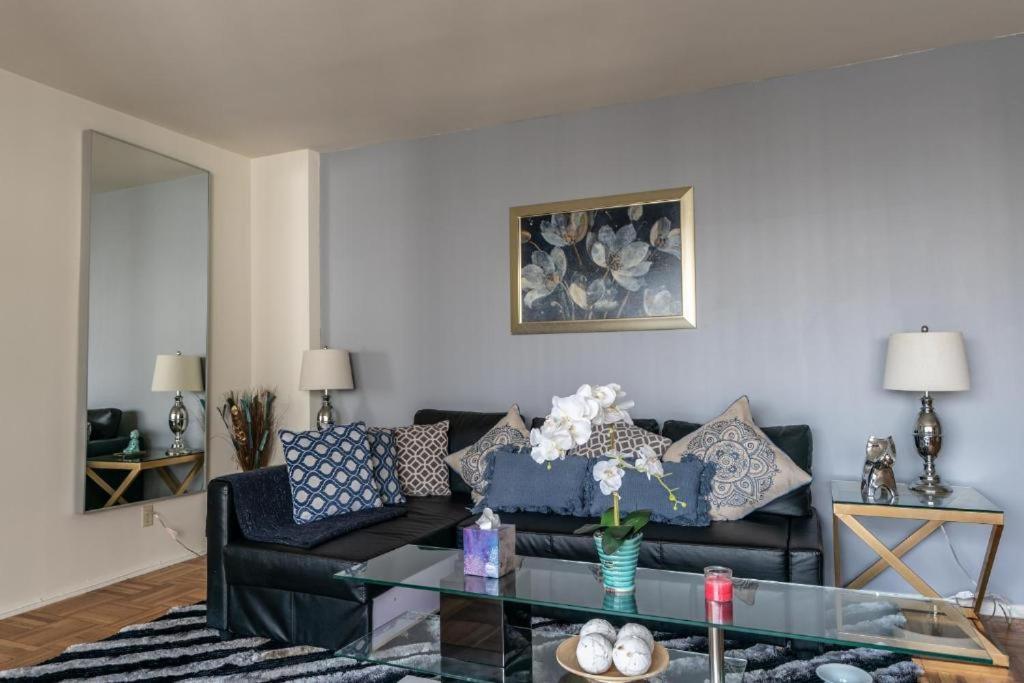Spacious Charming Condo With Great Views Near The Grove Los Angeles Exteriér fotografie